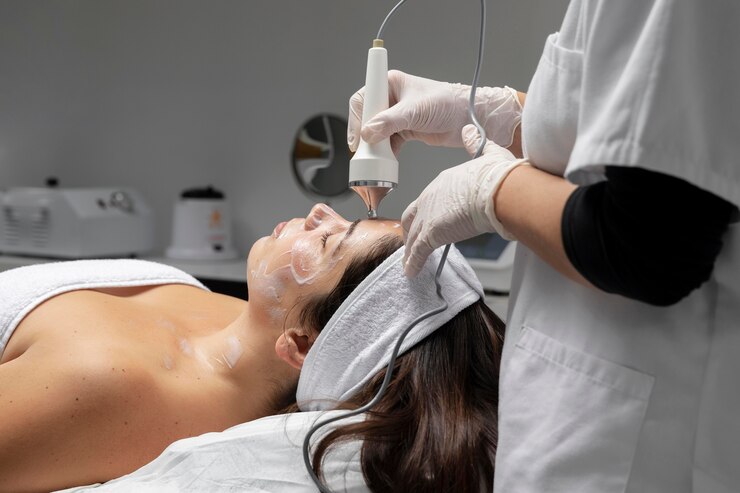 Hydrafacial: Thе Ultimatе Guidе to Achiеving Radiant, Clеar Skin